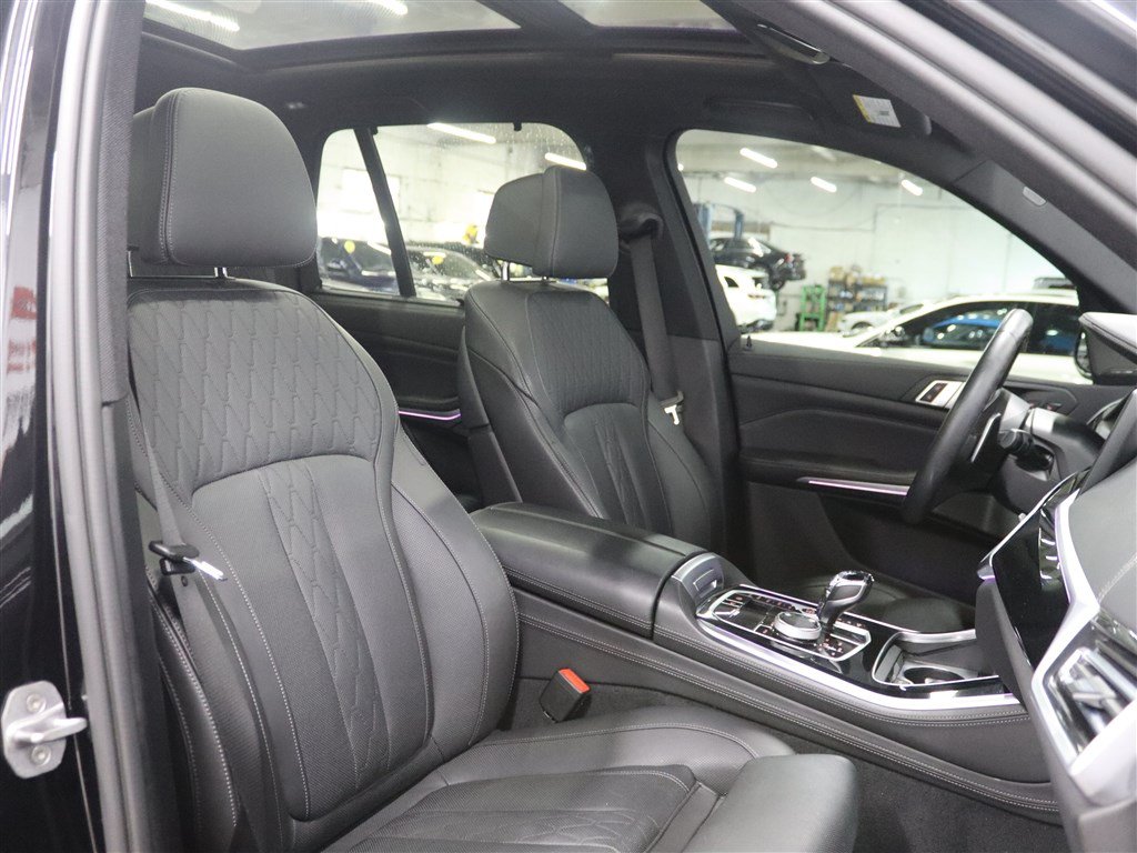 Used 2020 BMW X5 M50i w/ Executive Package AWD/4WD image 29