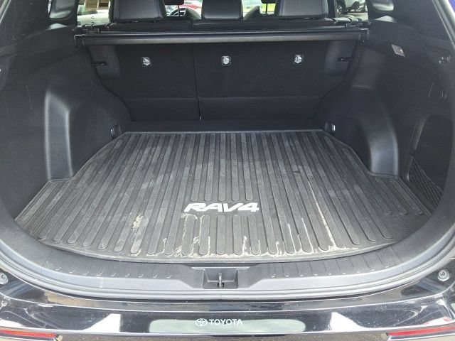 Used 2021 Toyota RAV4 XSE AWD/4WD image 41