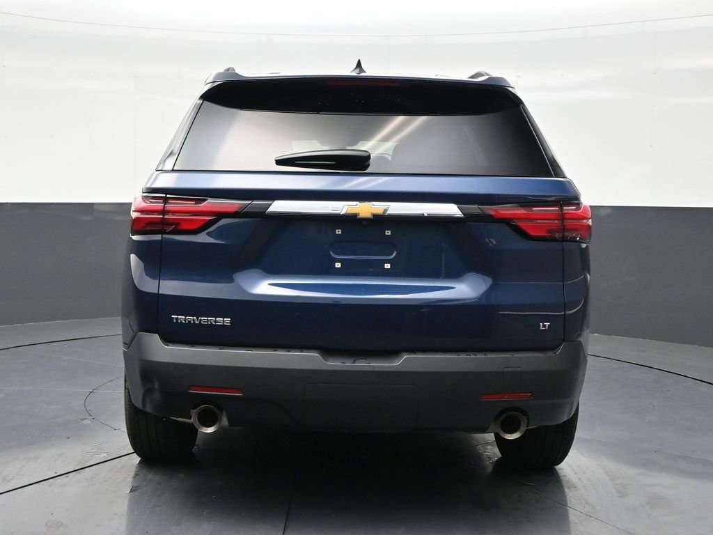 Used 2023 Chevrolet Traverse LT FWD image 4