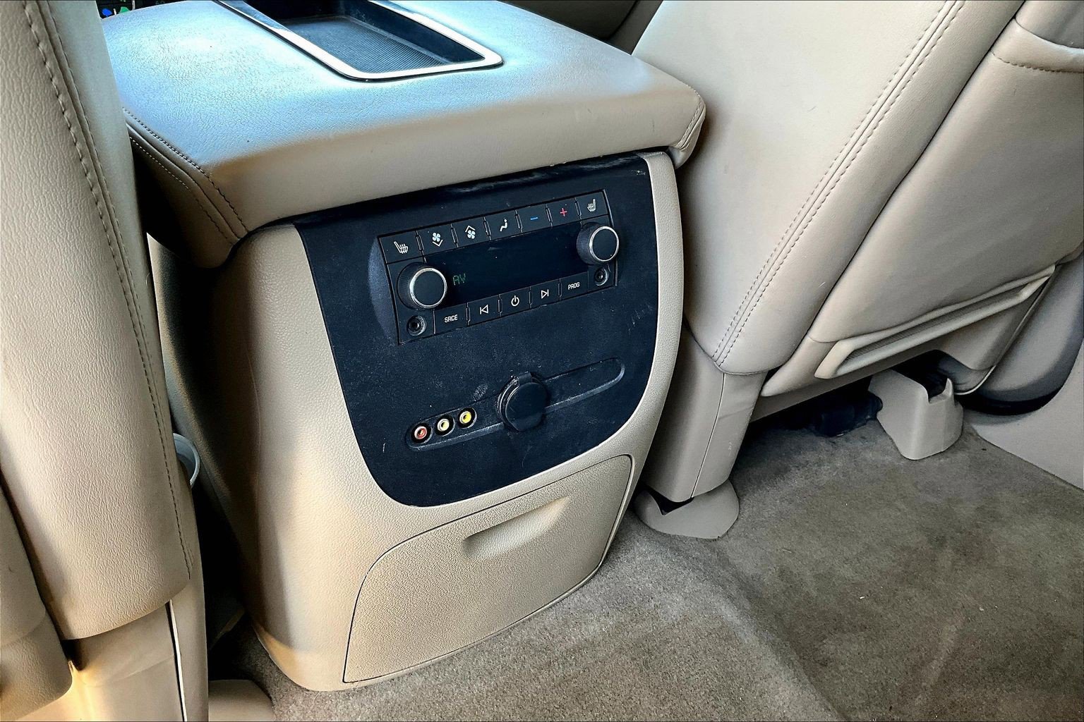Used 2013 GMC Yukon Denali AWD/4WD image 20