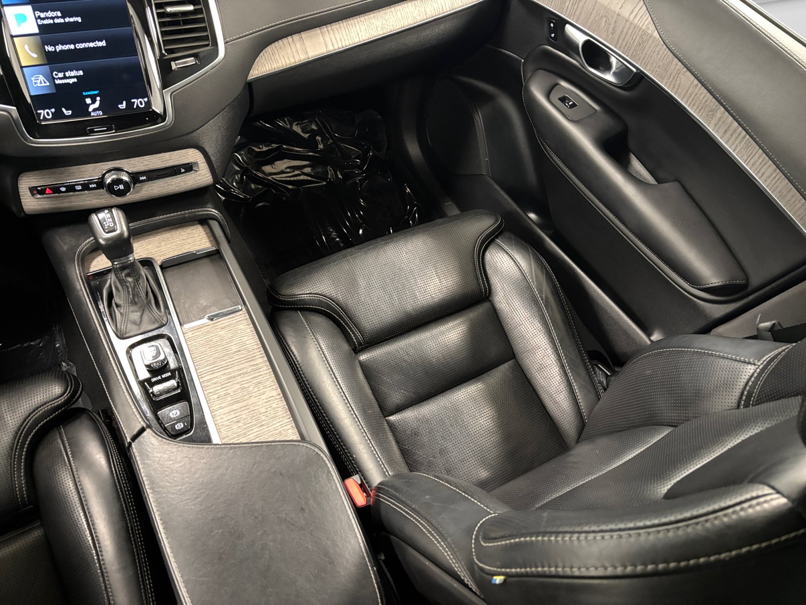 Used 2021 Volvo XC90 T6 Inscription w/ Advanced Package AWD/4WD image 16