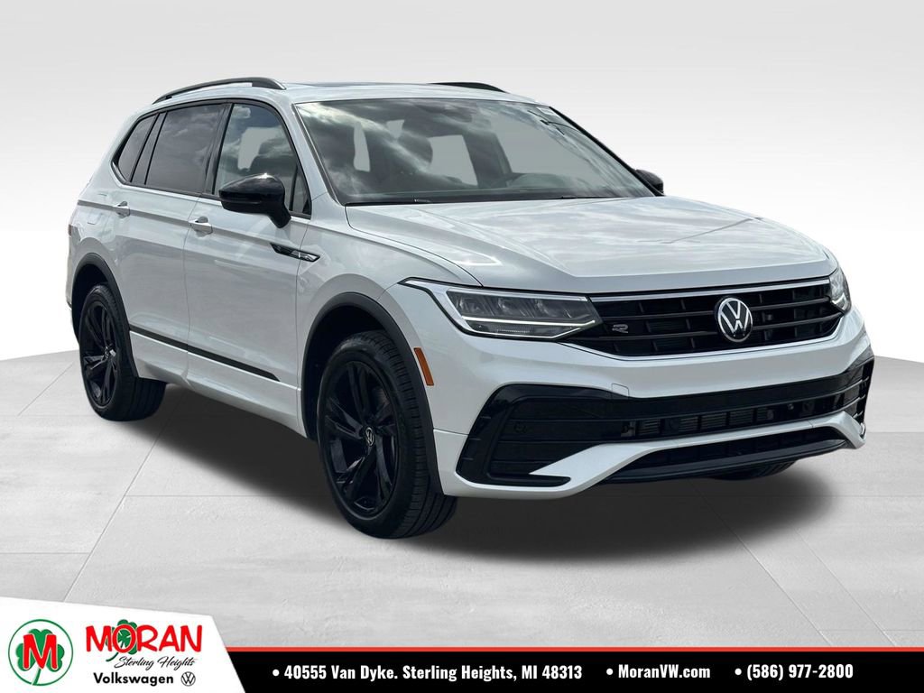 Used 2024 Volkswagen Tiguan SE R-Line AWD/4WD image 7
