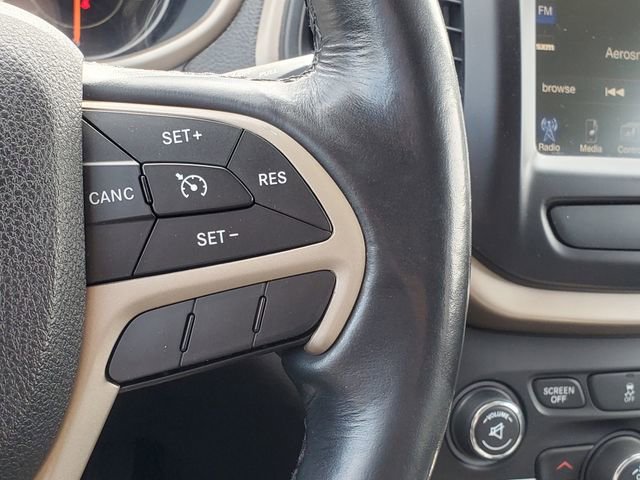 Used 2016 Jeep Cherokee Limited AWD/4WD image 17