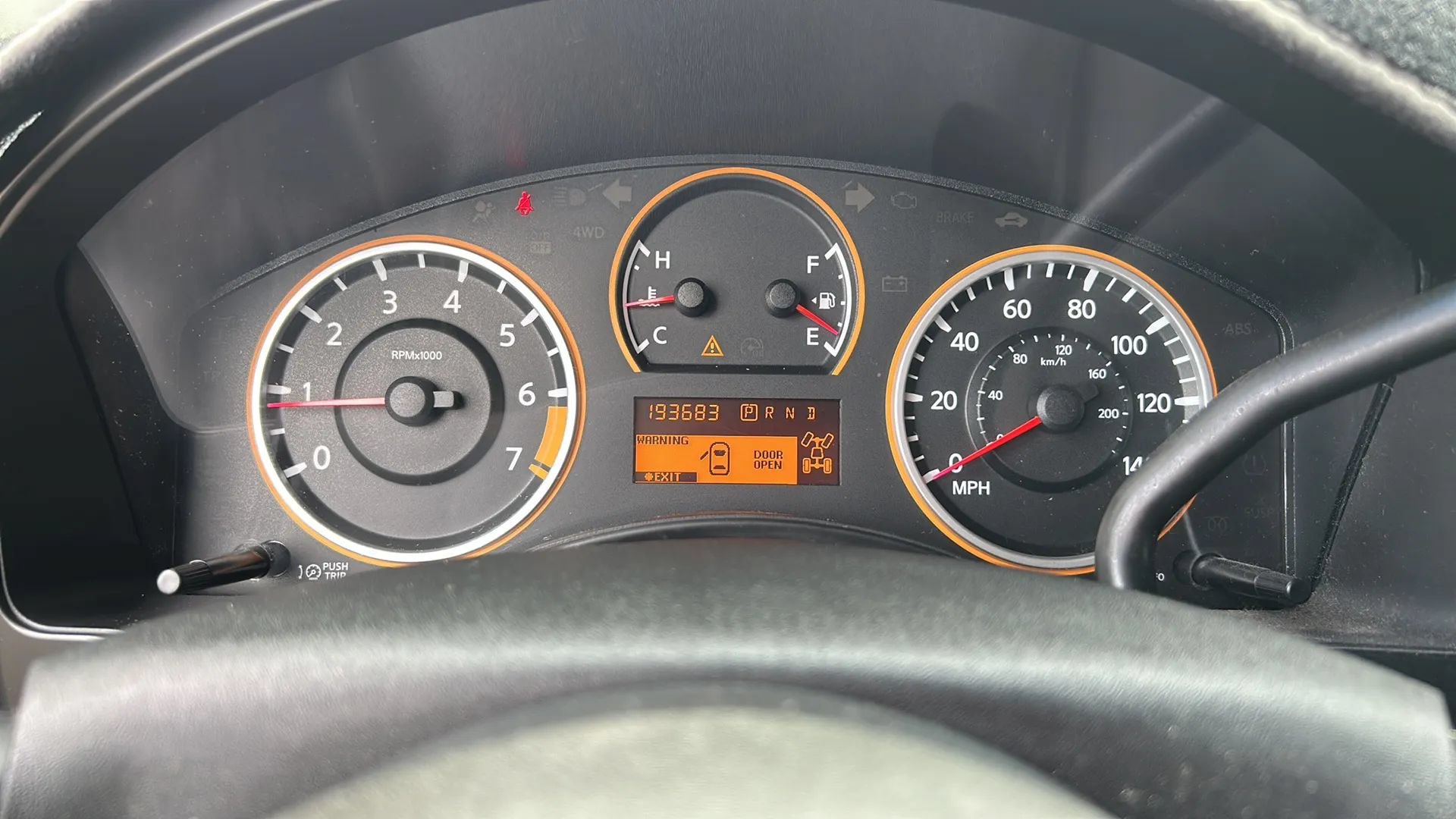 Used 2008 Nissan Titan LE AWD/4WD image 6