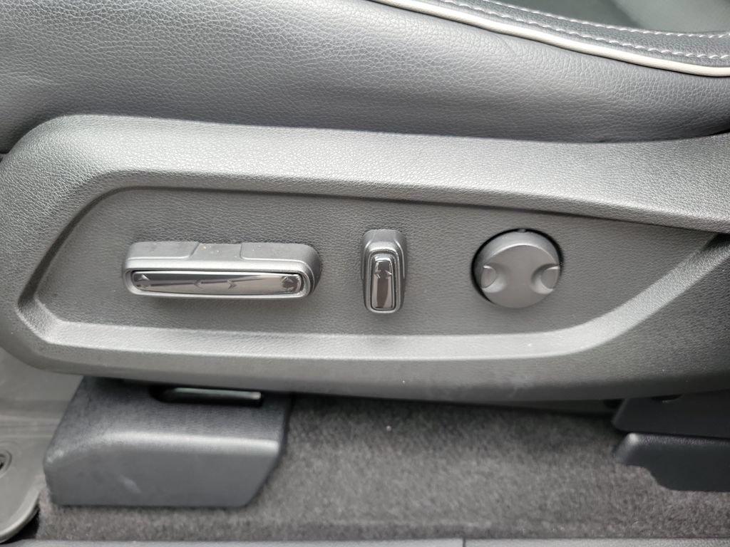 Certified 2023 Honda Pilot Elite image 30