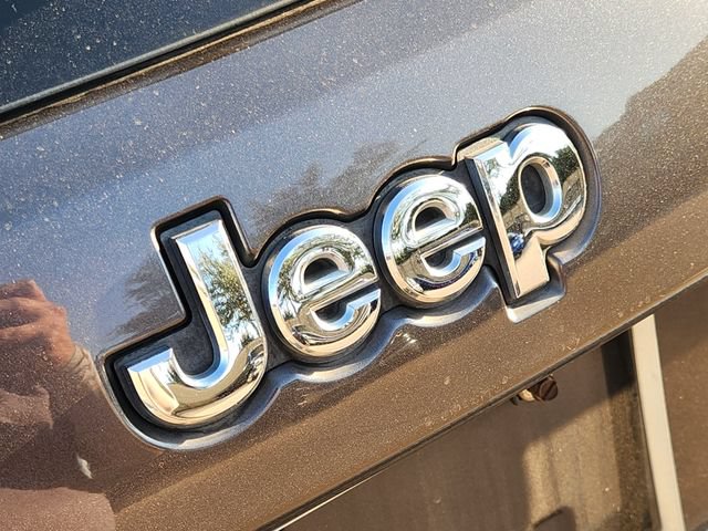 Used 2016 Jeep Grand Cherokee Limited w/ Luxury Group II AWD/4WD image 10