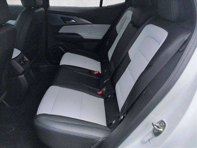 Certified 2026 Chevrolet Equinox EV LT FWD image 27