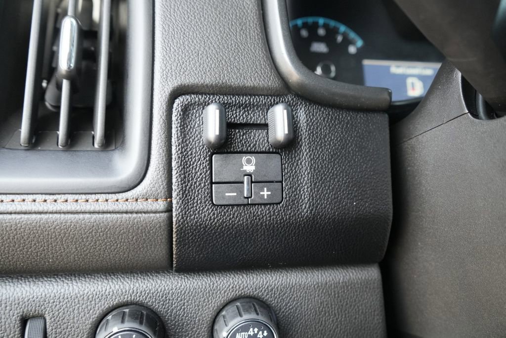 Used 2021 GMC Canyon AT4 image 28