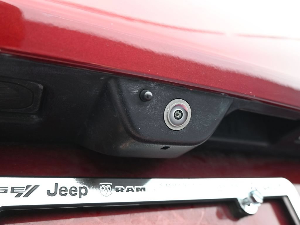 Used 2023 Jeep Grand Cherokee L Summit w/ Luxury Tech Group V AWD/4WD image 44