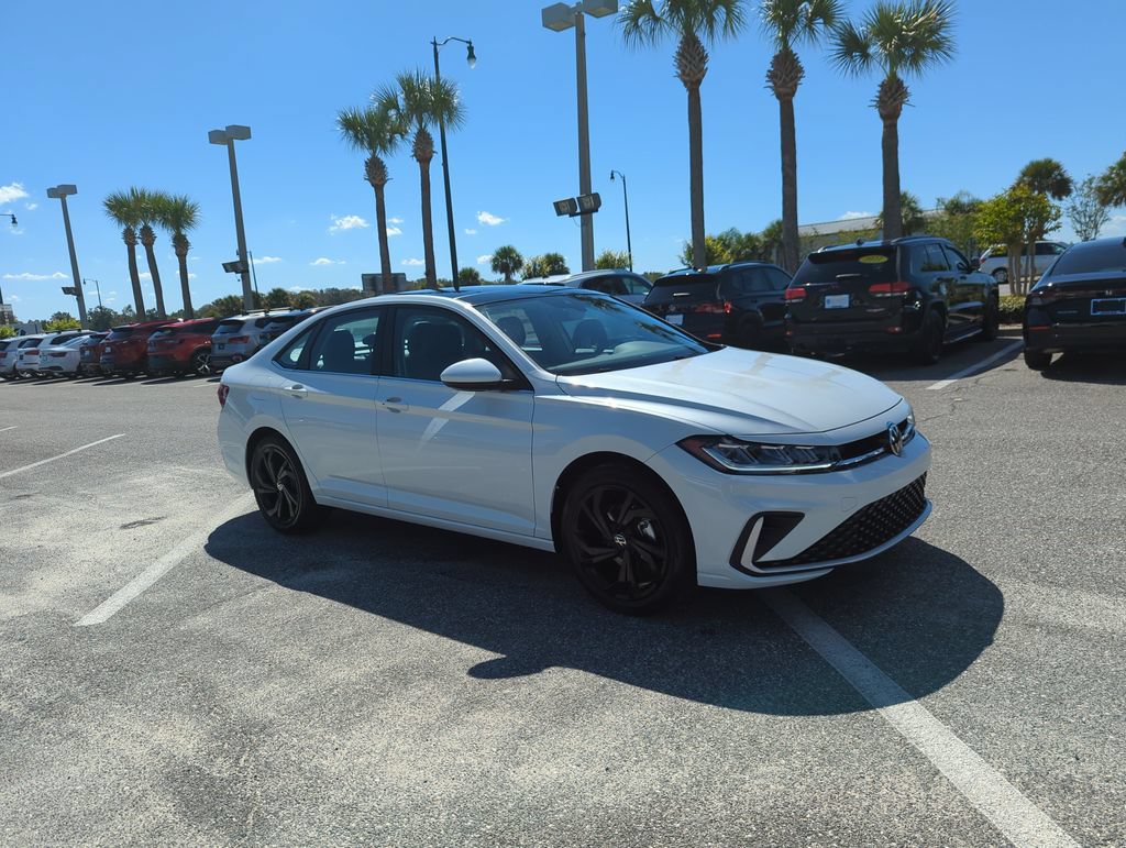 New 2026 Volkswagen Jetta SE FWD image 2