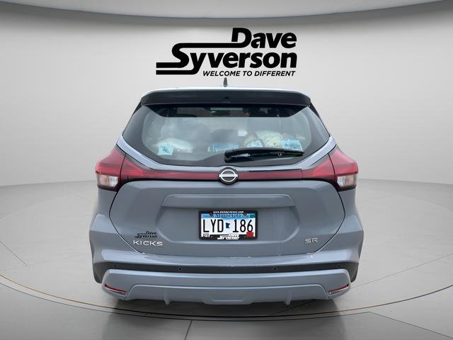 Used 2024 Nissan Kicks SR w/ SR Premium Package FWD image 5