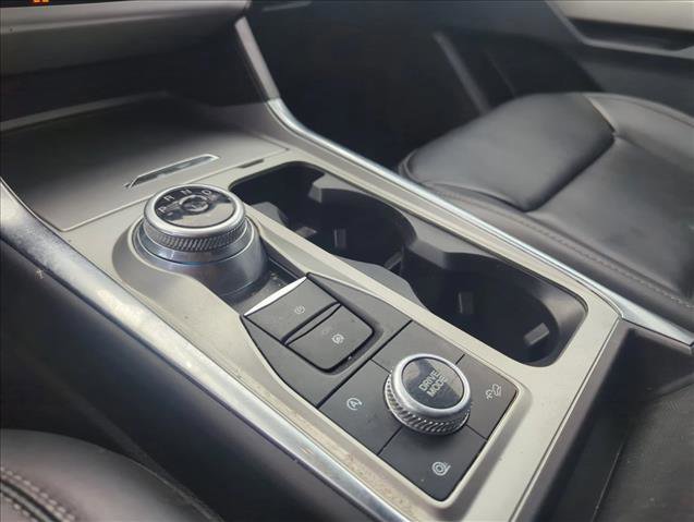Used 2023 Ford Explorer XLT w/ Equipment Group 202A image 14