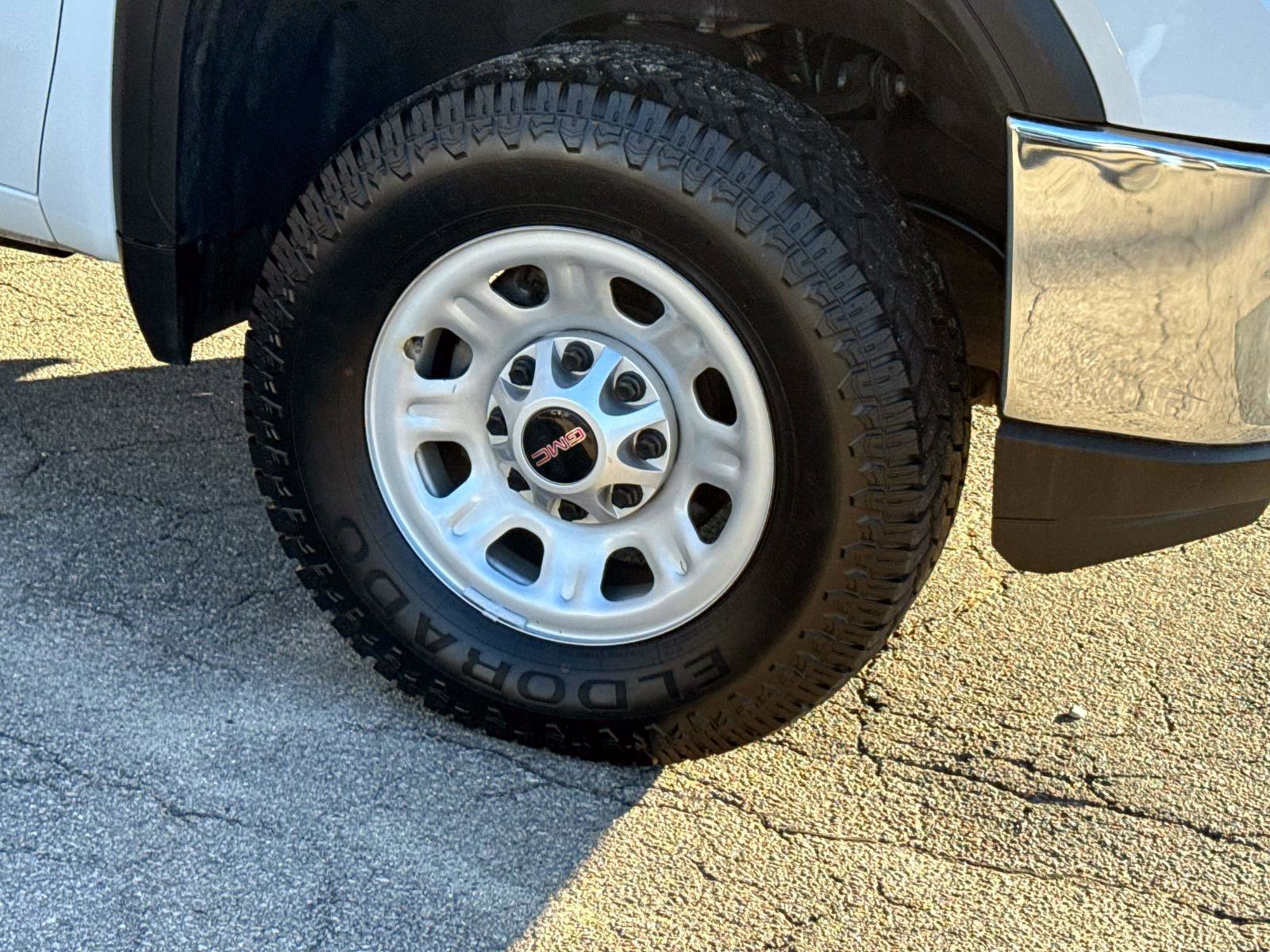 Certified 2022 GMC Sierra 3500 Pro w/ Convenience Package image 5