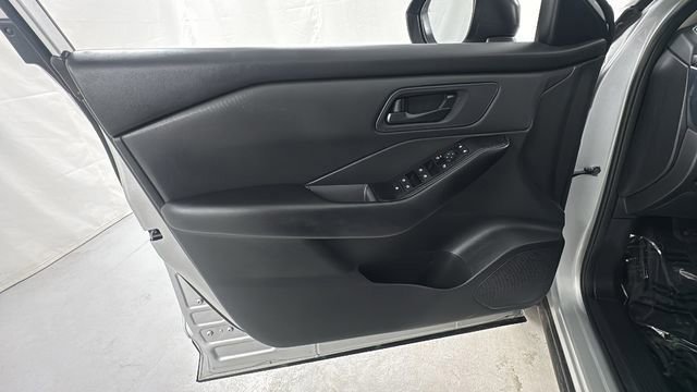 Certified 2024 Nissan Rogue S image 18