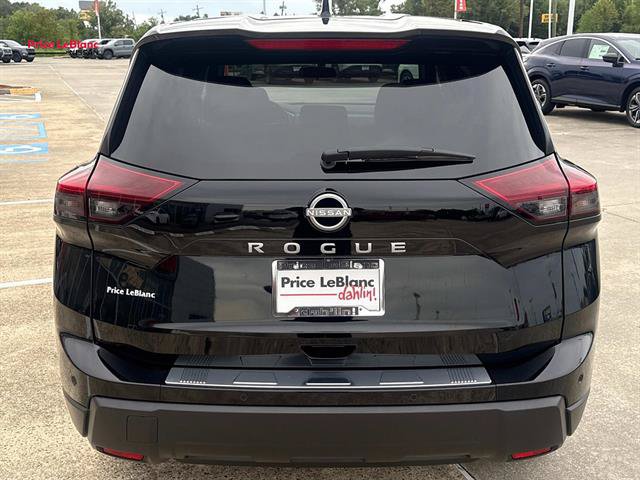 Certified 2025 Nissan Rogue SV FWD image 6