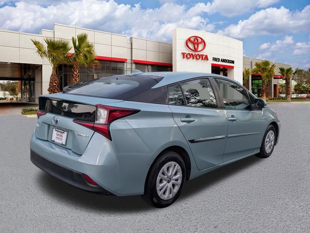 Used 2021 Toyota Prius LE FWD image 5