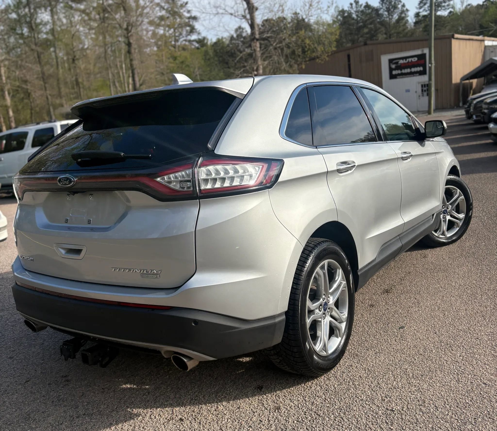 Used 2018 Ford Edge Titanium w/ Equipment Group 301A FWD image 6