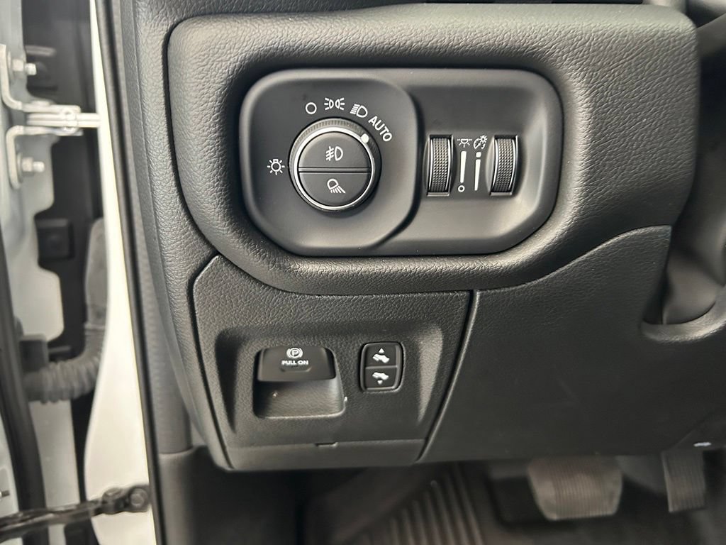 Used 2023 RAM 1500 Laramie AWD/4WD image 48