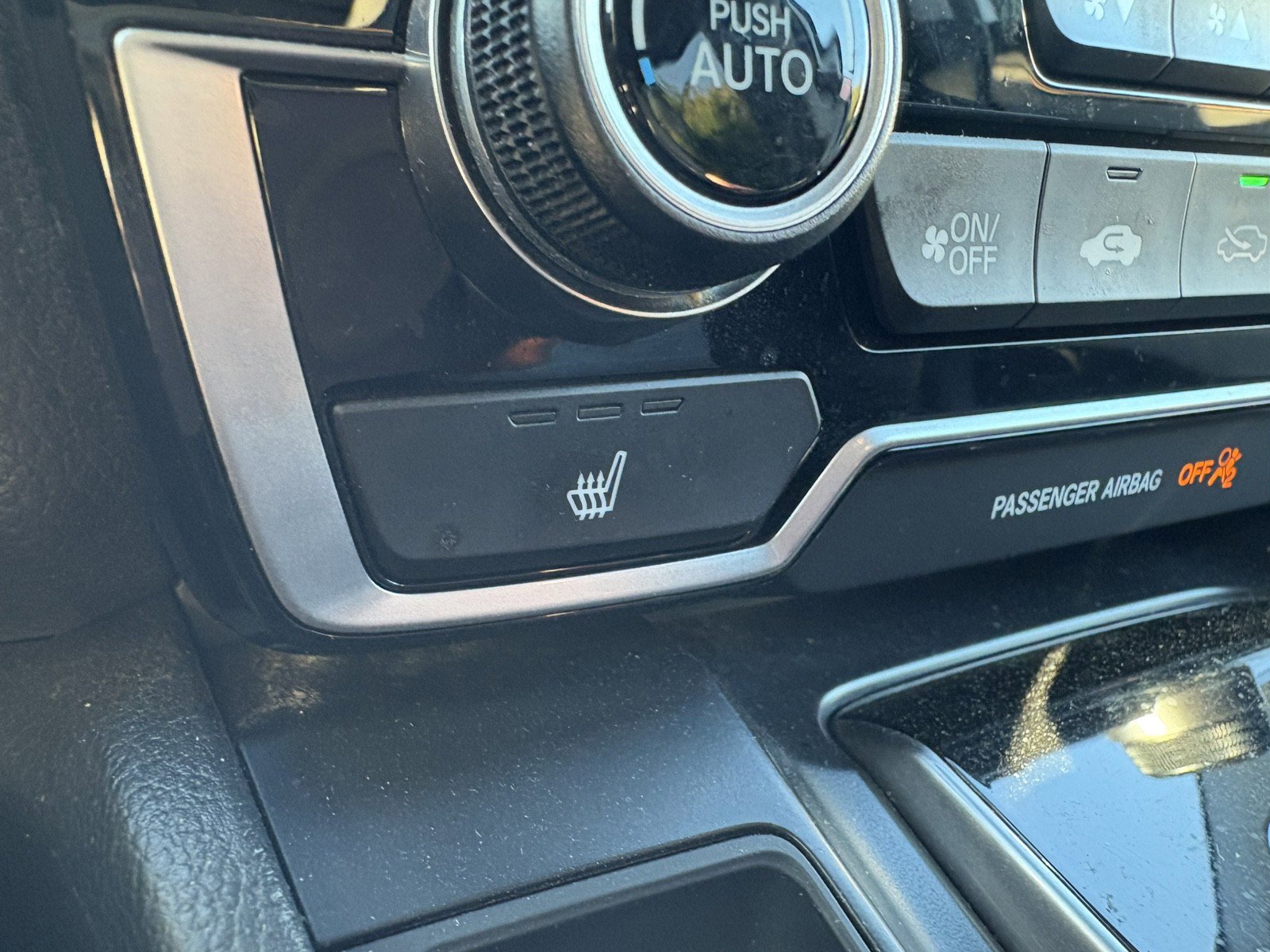 Used 2020 Honda CR-V EX-L image 17