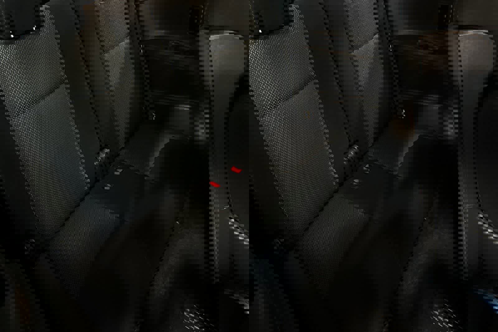 Used 2017 Nissan Pathfinder SV image 18