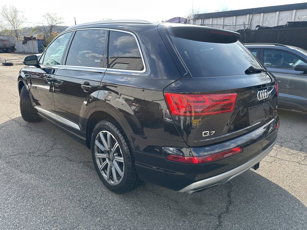 Used 2018 Audi Q7 3.0T Premium Plus w/ Premium Plus Package image 4