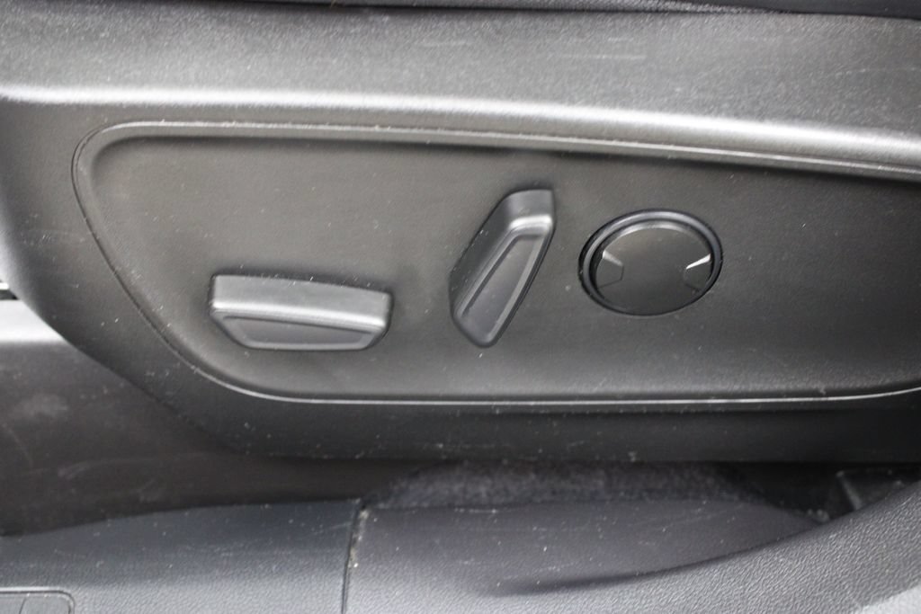 Used 2023 Ford Escape SE FWD image 19