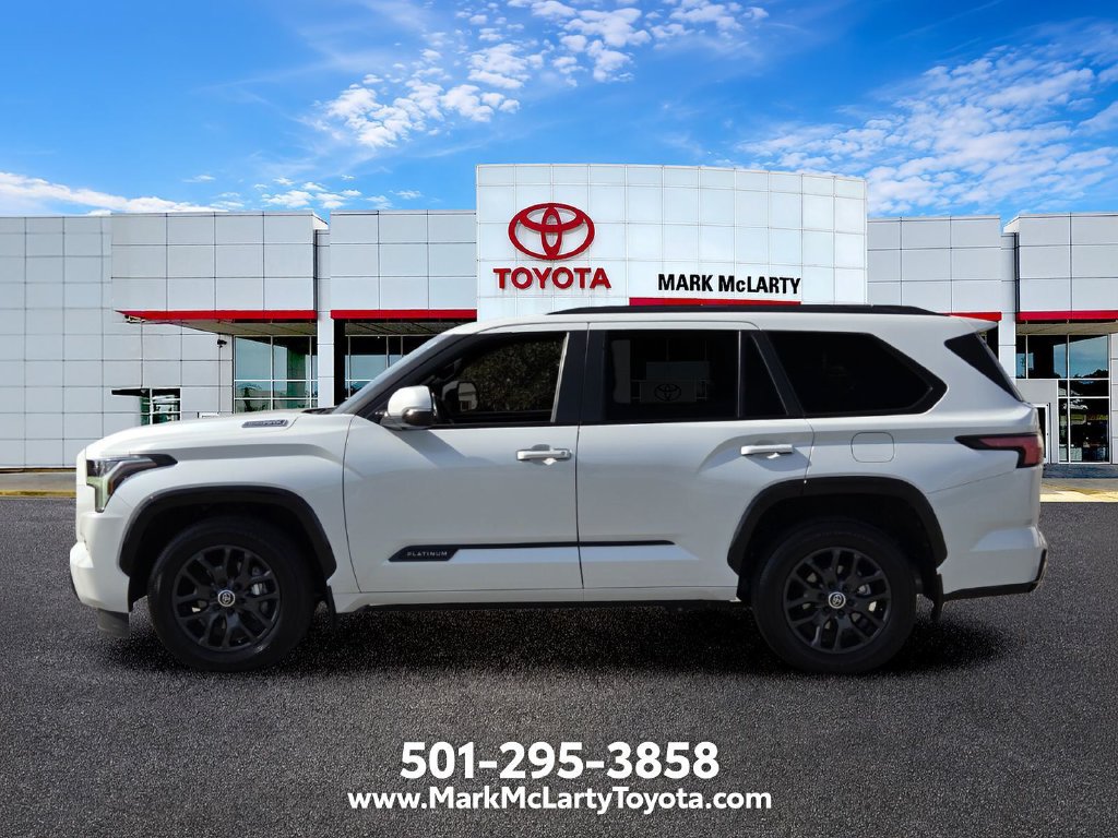 Used 2024 Toyota Sequoia Platinum AWD/4WD image 2
