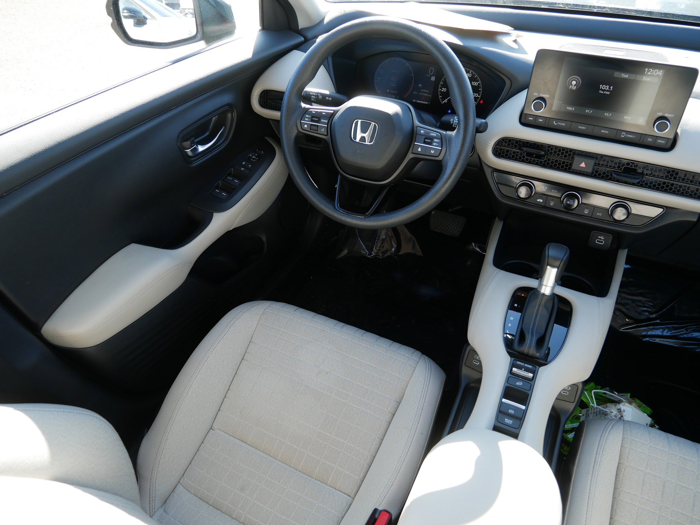 Certified 2024 Honda HR-V LX image 9