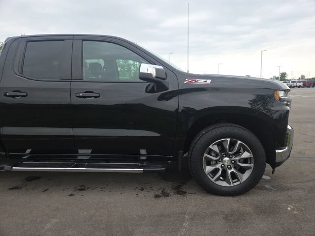 Used 2019 Chevrolet Silverado 1500 LT w/ True North Edition AWD/4WD image 4