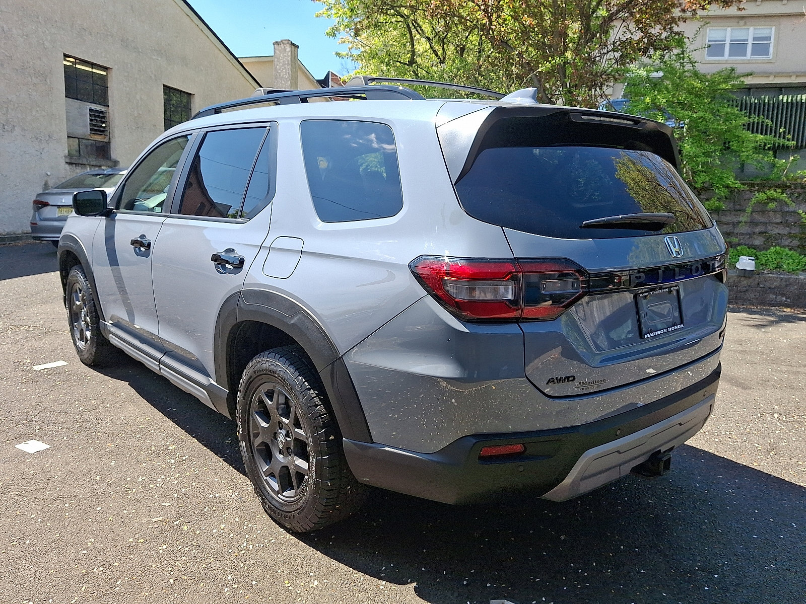Used 2023 Honda Pilot TrailSport image 9