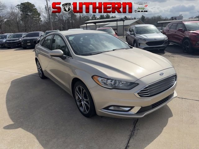 Used 2017 Ford Fusion SE w/ Equipment Group 201A