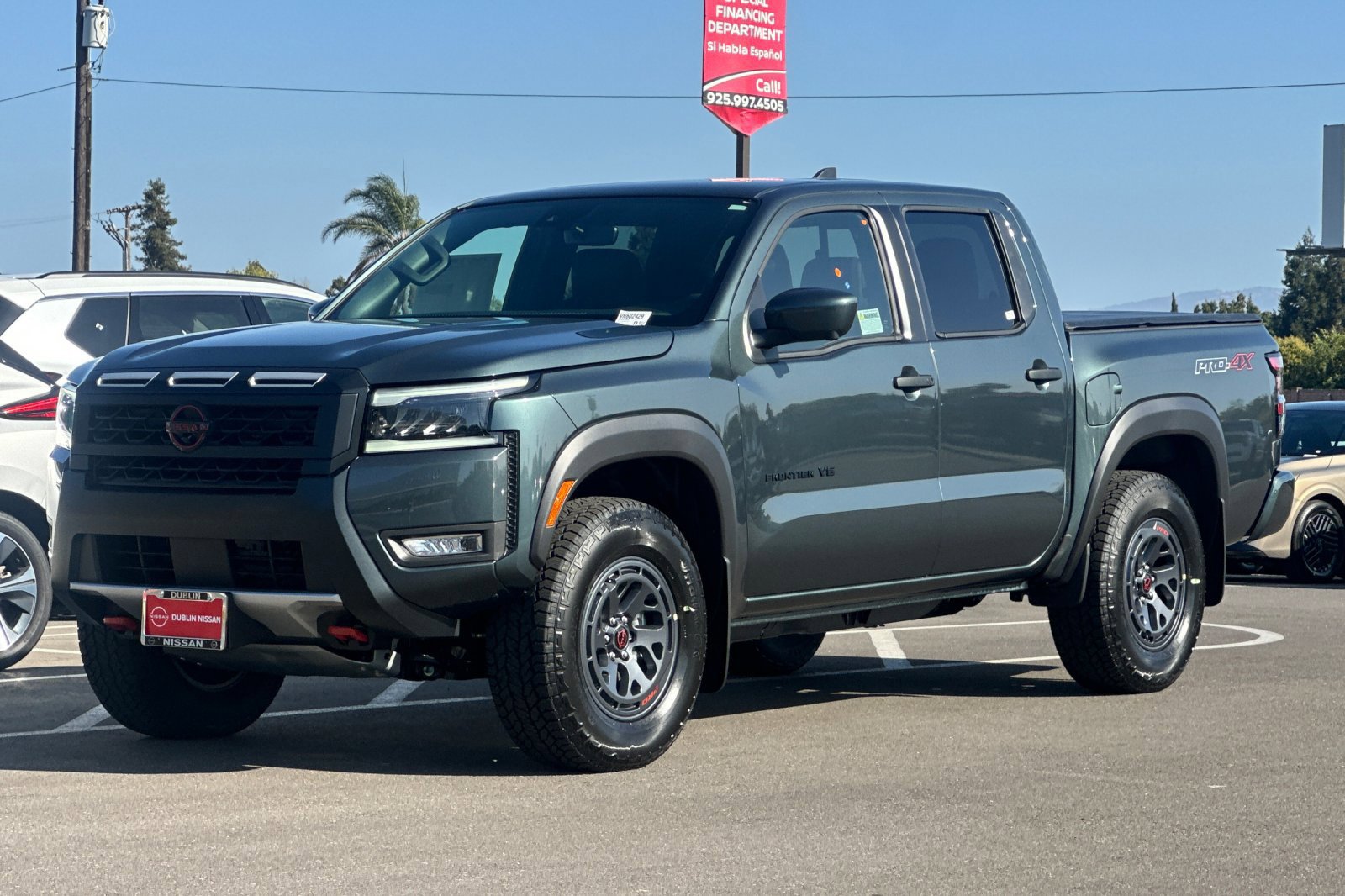 New 2027 Nissan Frontier PRO-4X w/ Pro Premium Package AWD/4WD image 8