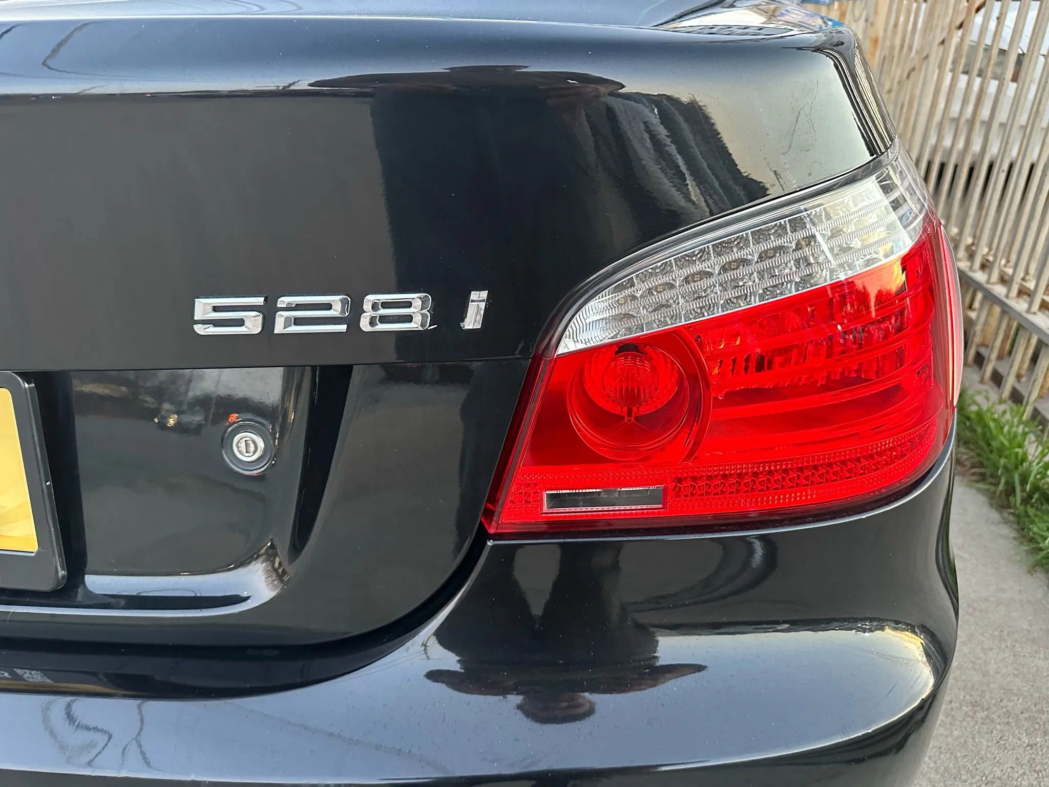 Used 2010 BMW 528i xDrive Sedan image 38
