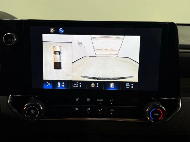 Used 2023 Chevrolet Colorado Trail Boss w/ Technology Package image 28