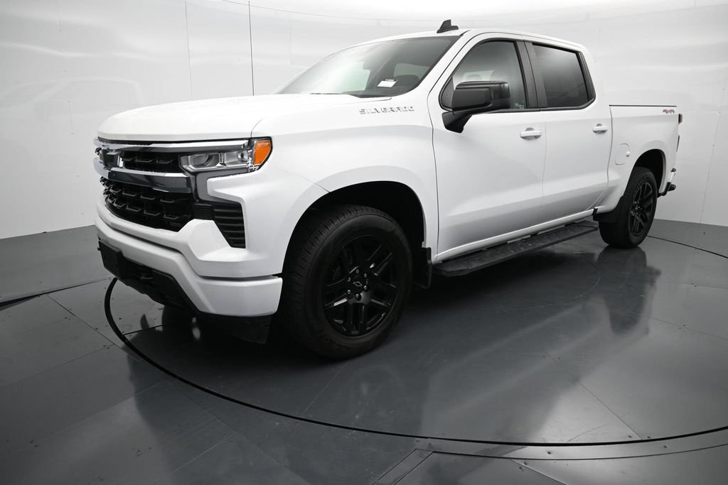 Used 2025 Chevrolet Silverado 1500 RST w/ LPO, Liner Protection Package AWD/4WD image 9