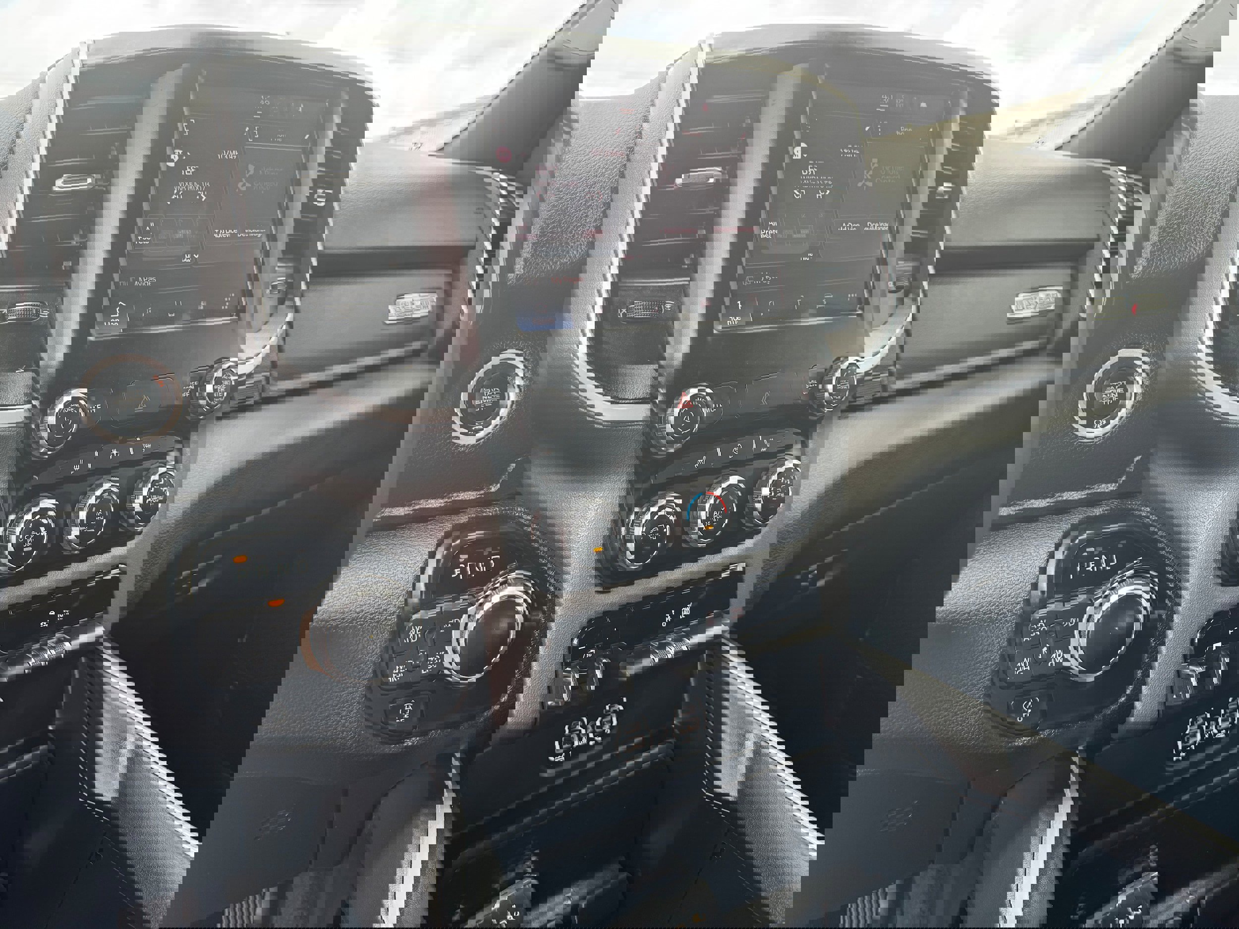 Used 2024 RAM 1500 Lone Star image 13