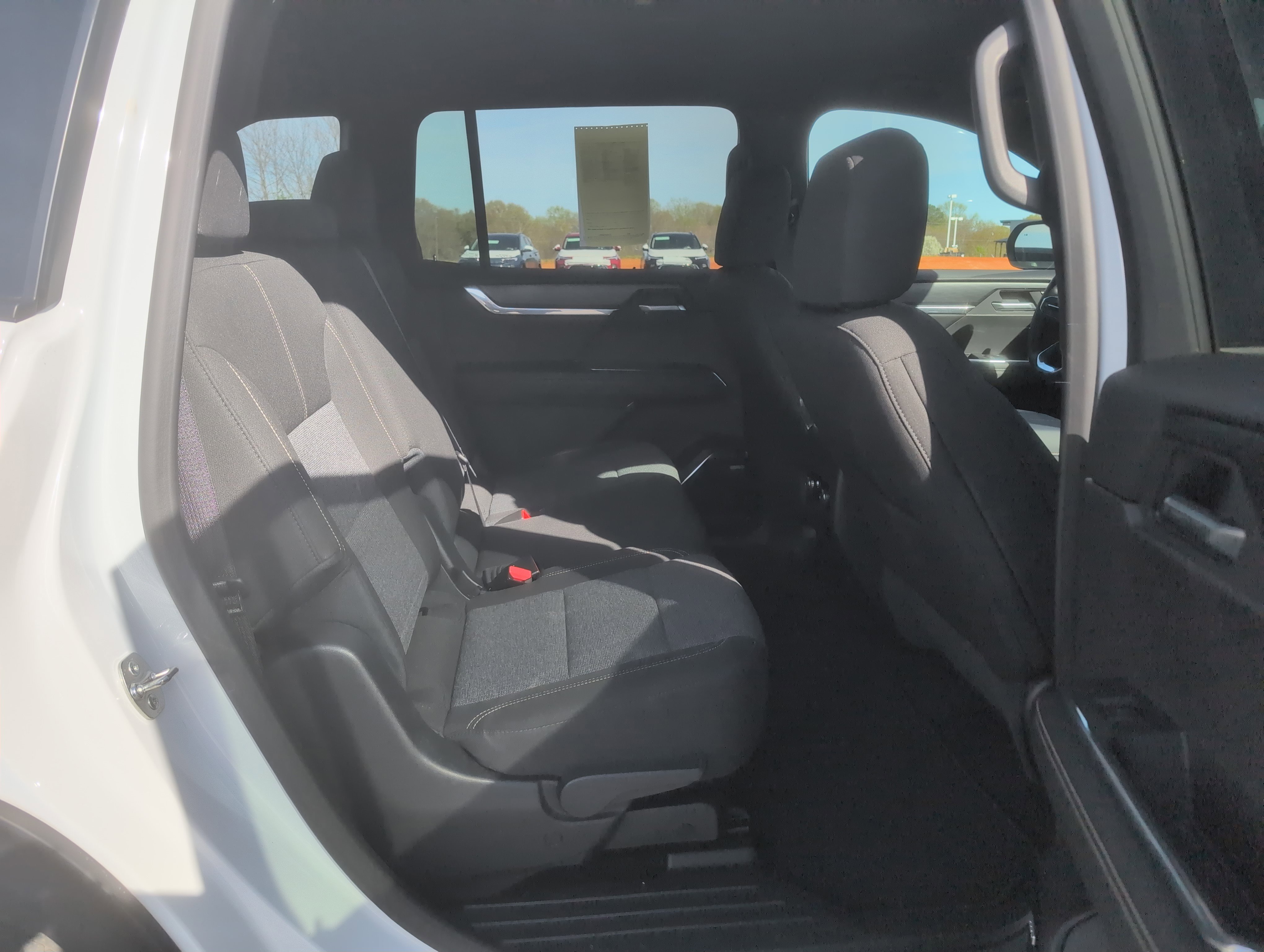 Used 2025 GMC Acadia Elevation image 33