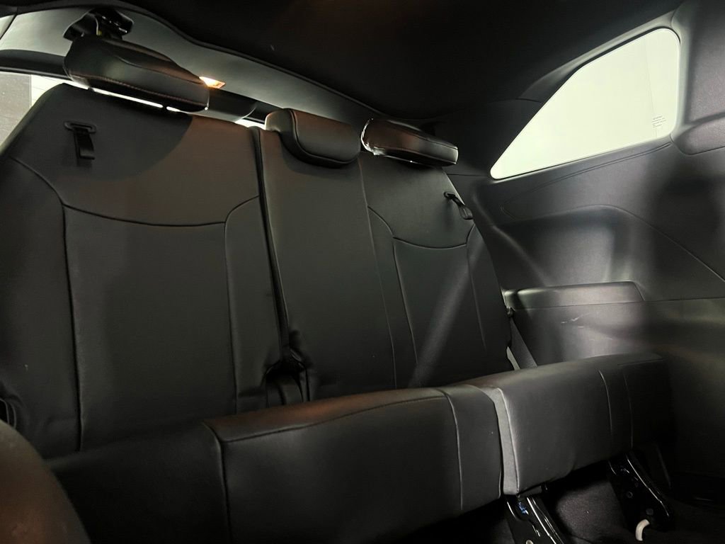 Used 2025 Toyota Sienna XSE image 27