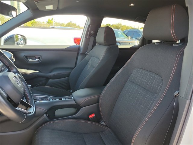 Used 2023 Honda HR-V Sport image 9