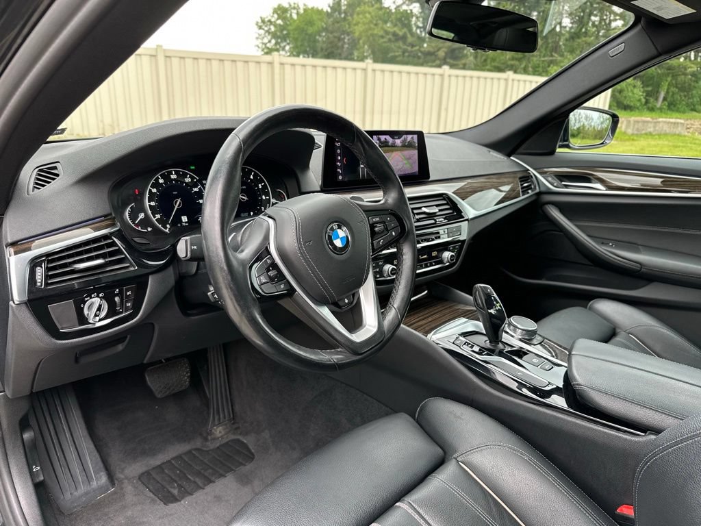 Used 2019 BMW 530i xDrive w/ Convenience Package AWD/4WD image 18