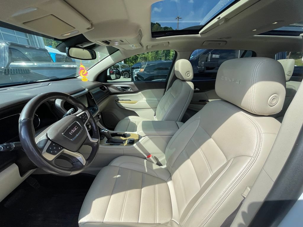 Used 2018 GMC Acadia Denali w/ Technology Package AWD/4WD image 11