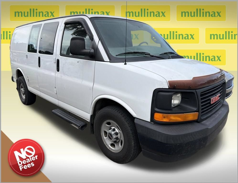 Used 2017 GMC Savana 2500 RWD image 1
