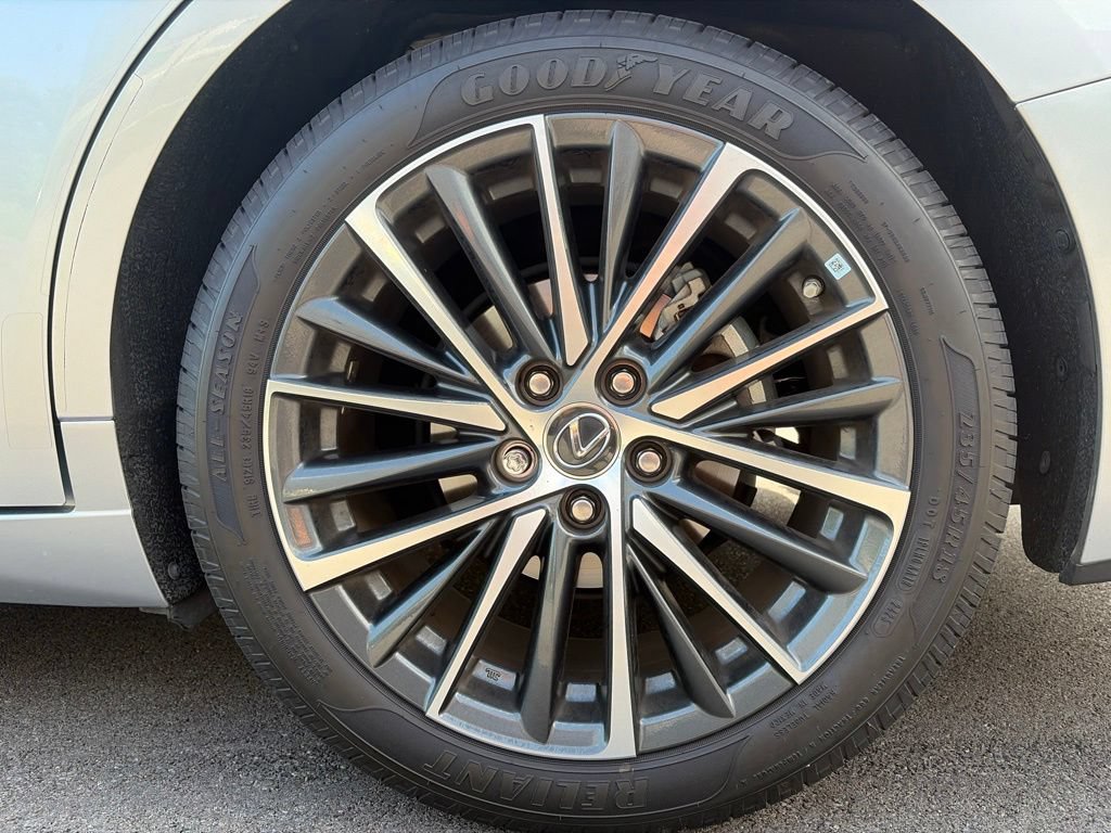Used 2022 Lexus ES 350 w/ Premium Package FWD image 22