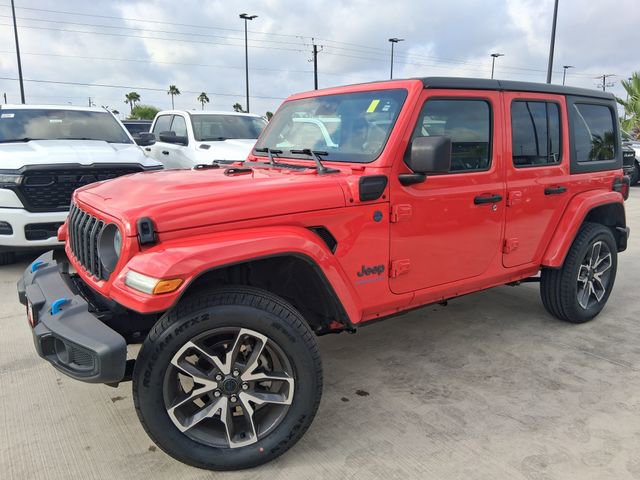 Used 2024 Jeep Wrangler Unlimited image 3