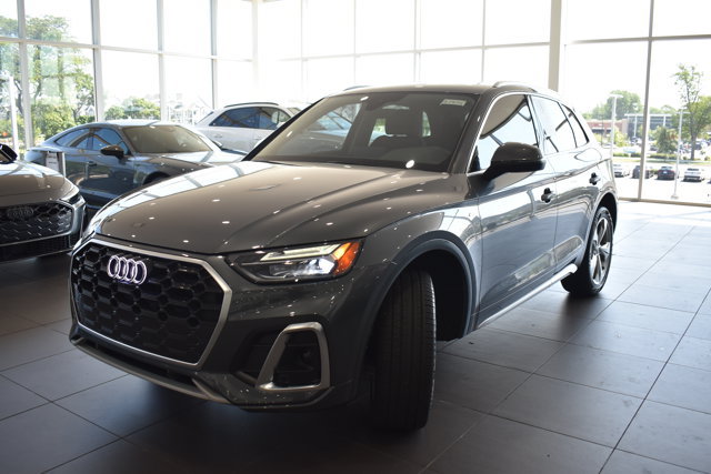 Used 2025 Audi Q5 2.0T Premium Plus w/ Premium Plus Package AWD/4WD image 4