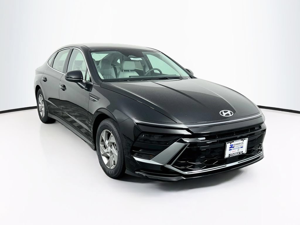 New 2026 Hyundai Sonata SE FWD image 1