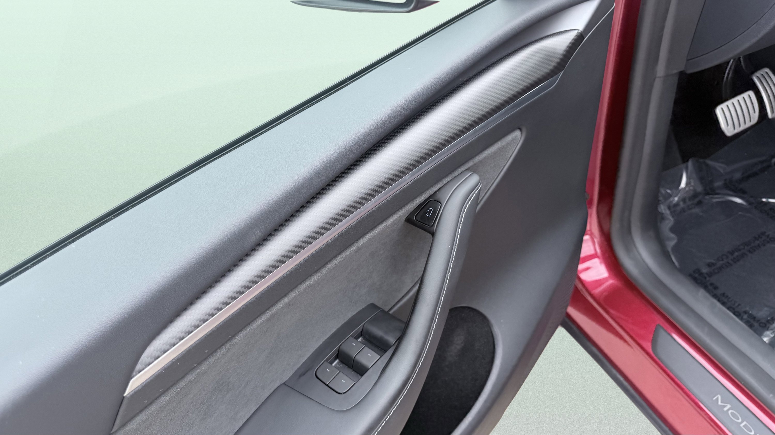 Used 2024 Tesla Model Y Performance image 22