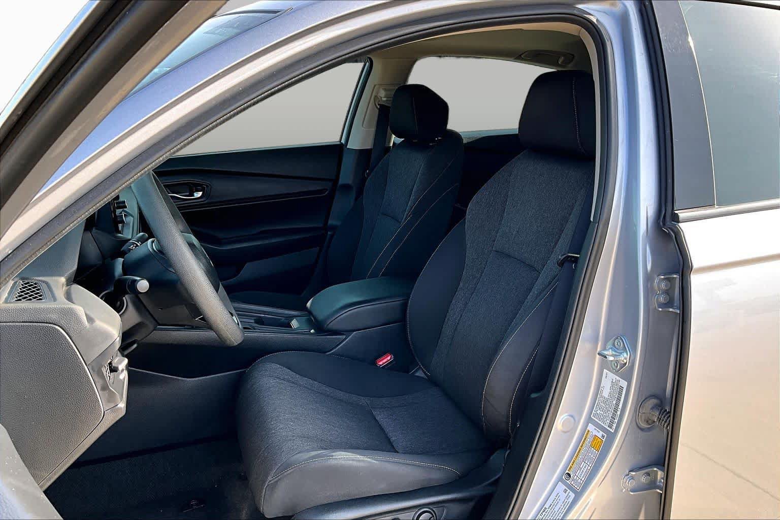 Used 2023 Honda Accord EX image 8