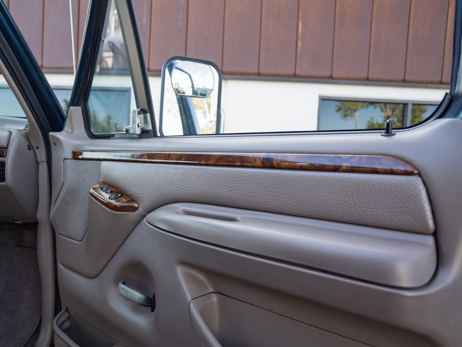 Used 1997 Ford F350 4x4 Crew Cab image 12