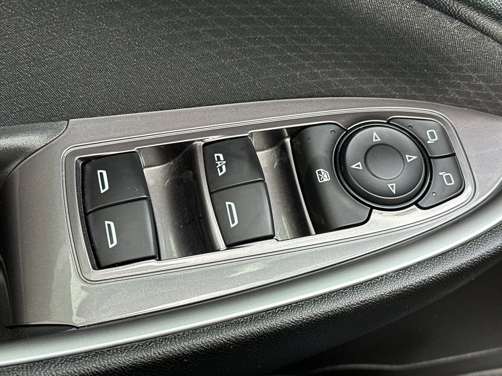 Used 2022 Chevrolet Malibu LT image 12